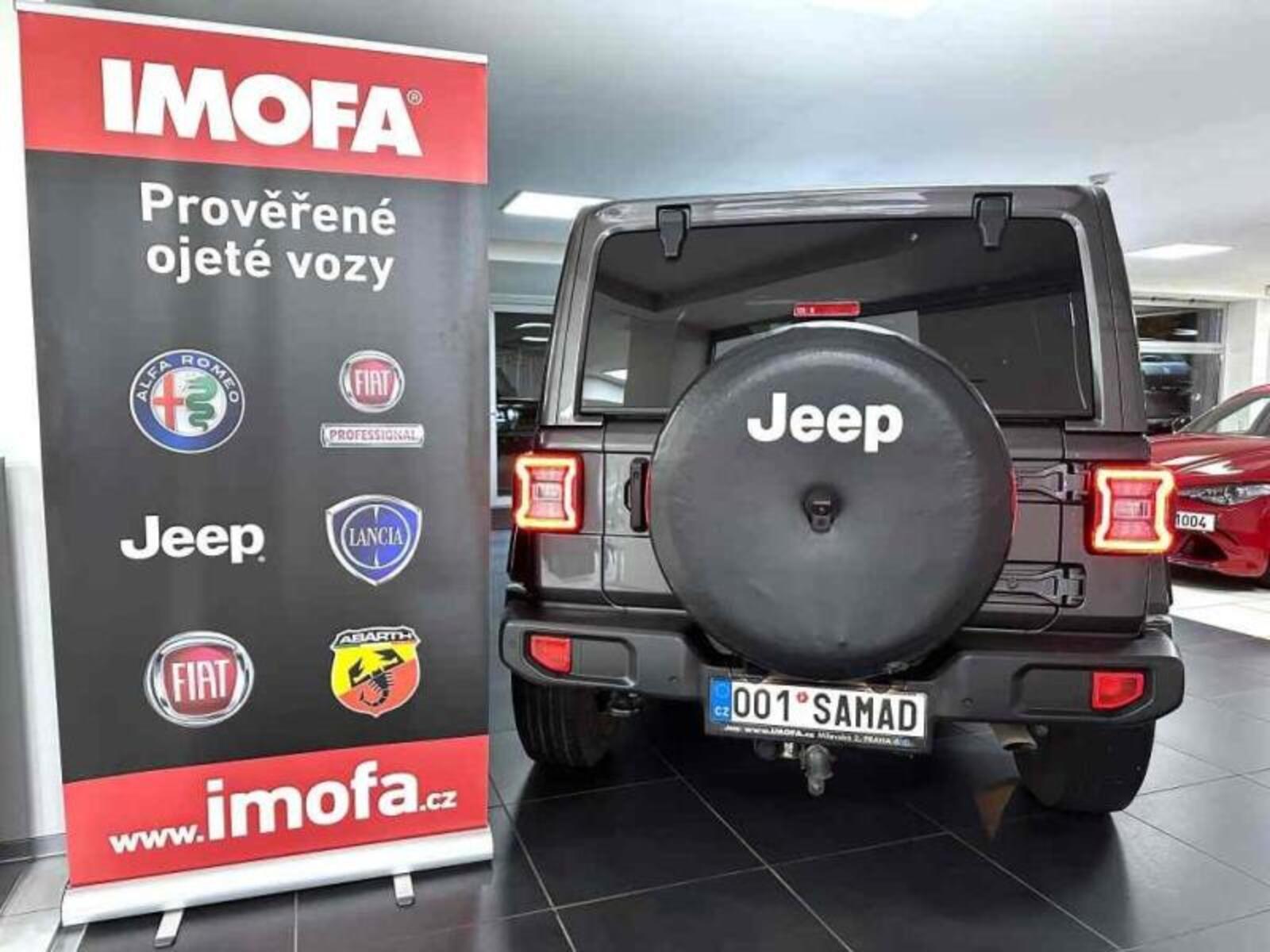 Jeep Wrangler 5