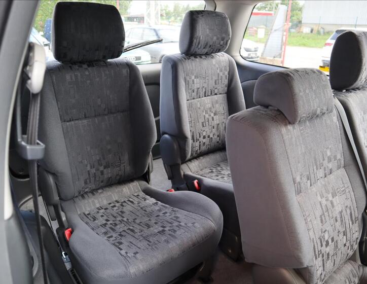 Toyota Previa 18