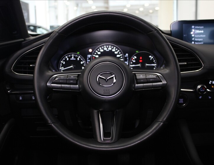 Mazda 3 9