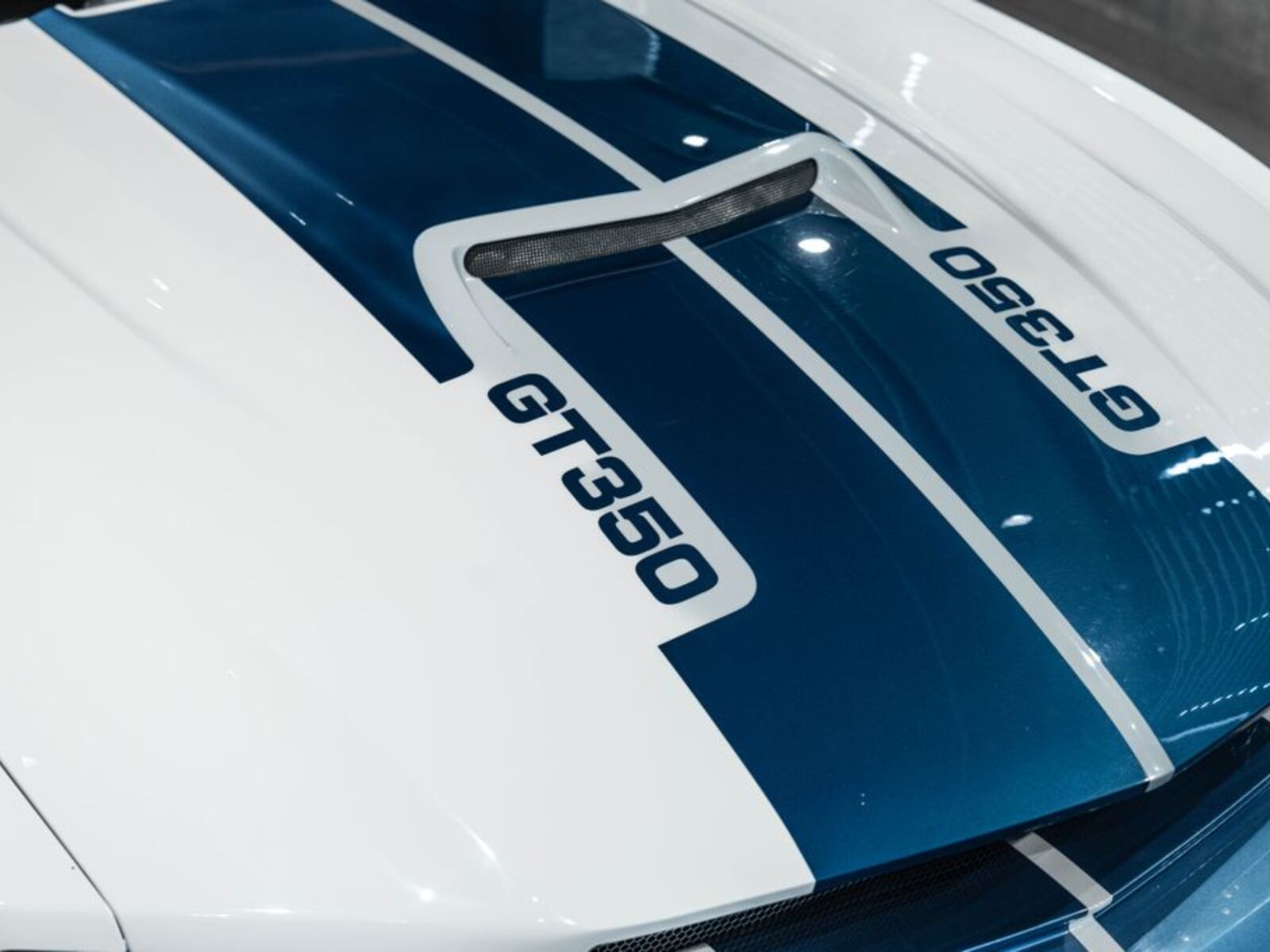 Ford Mustang 12