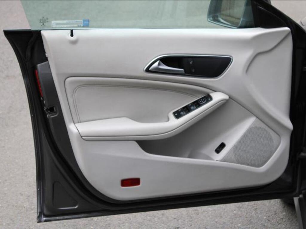Mercedes-Benz CLA 13