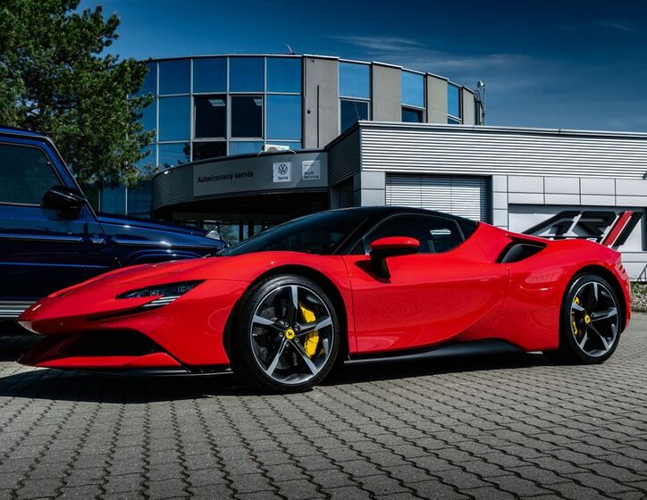 Ferrari SF90 26