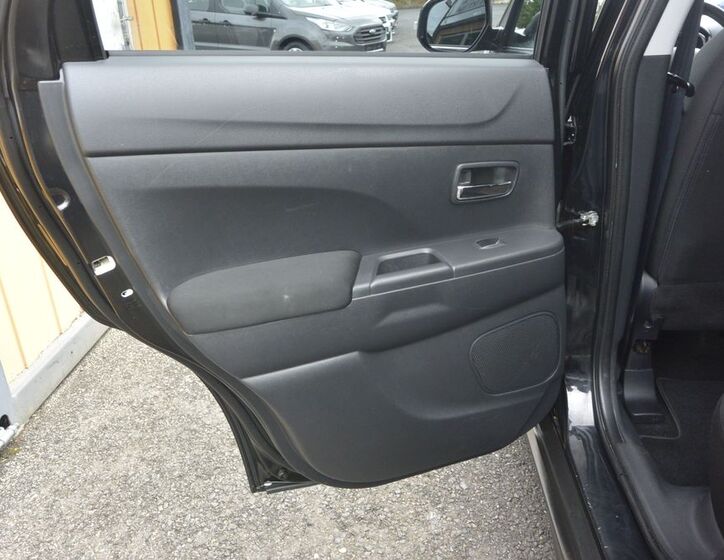 Mitsubishi ASX 26
