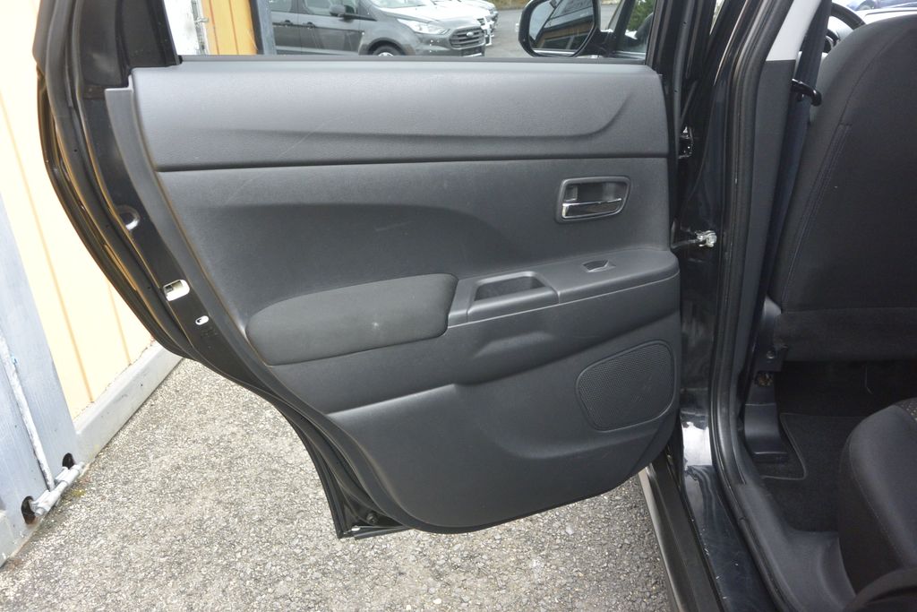 Mitsubishi ASX
