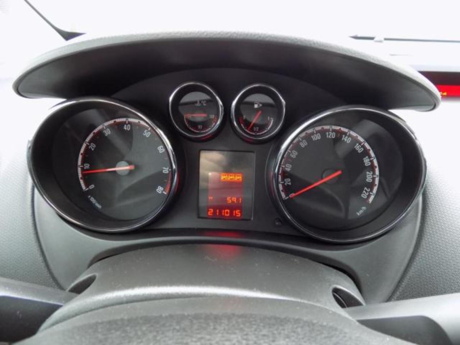 Opel Meriva 28