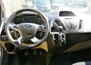 Ford Tourneo Custom 11