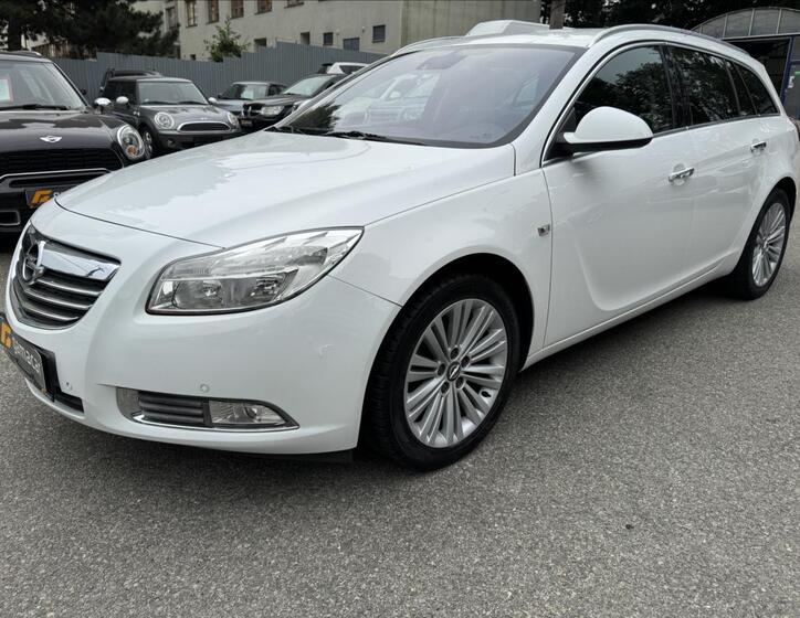 Opel Insignia 13