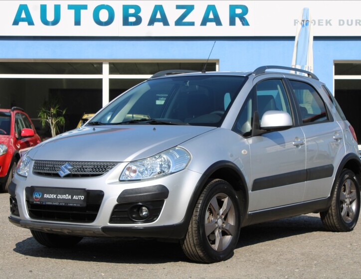 Suzuki SX4 1