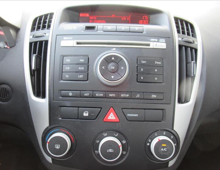 KIA Ceed 10