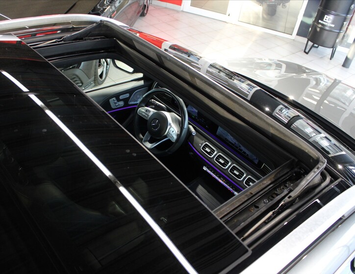Mercedes-Benz GLE 8