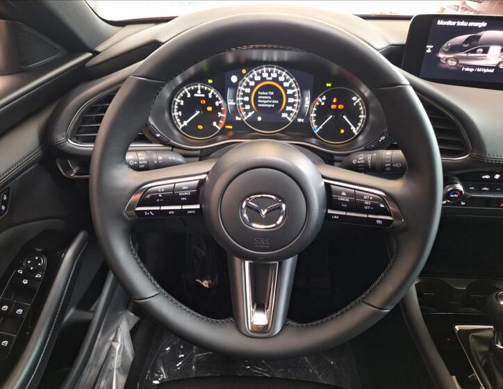 Mazda 3 9