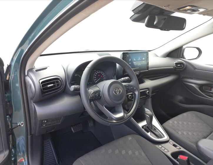 Toyota Yaris 10