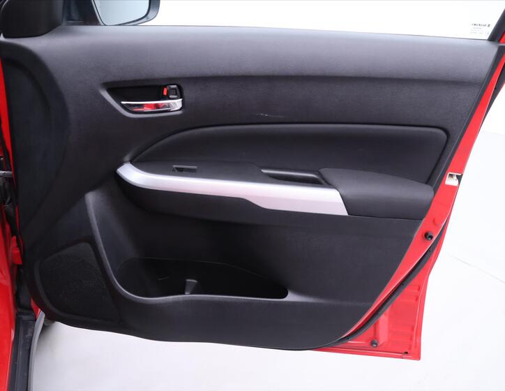 Suzuki Vitara 13