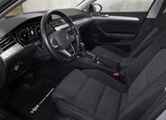 Volkswagen Passat 9