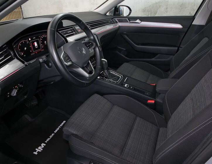 Volkswagen Passat 9