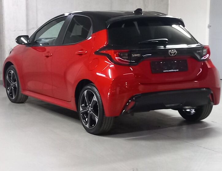 Toyota Yaris 5