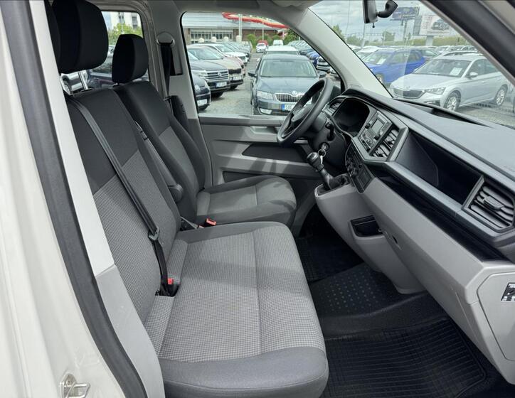 Volkswagen Transporter 12
