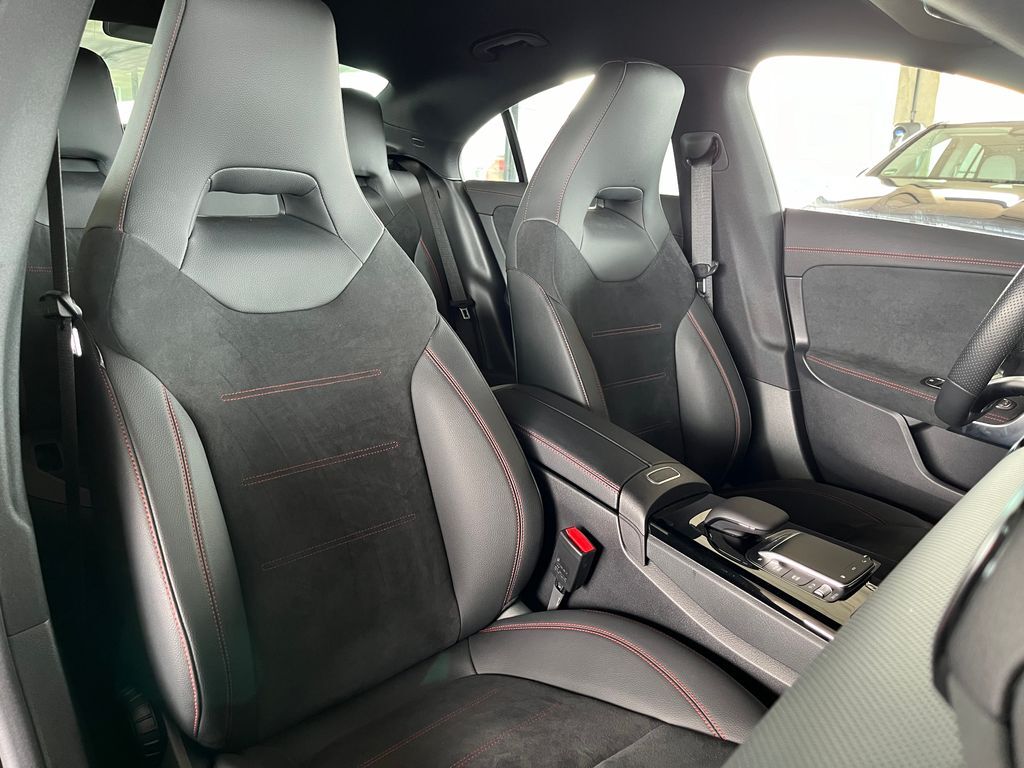 Mercedes-Benz CLA 22