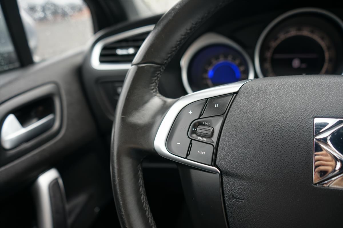 DS Automobiles DS4