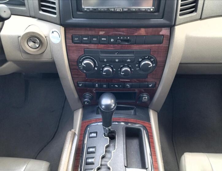 Jeep Grand Cherokee 13