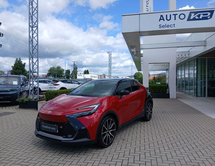 Toyota C-HR 11