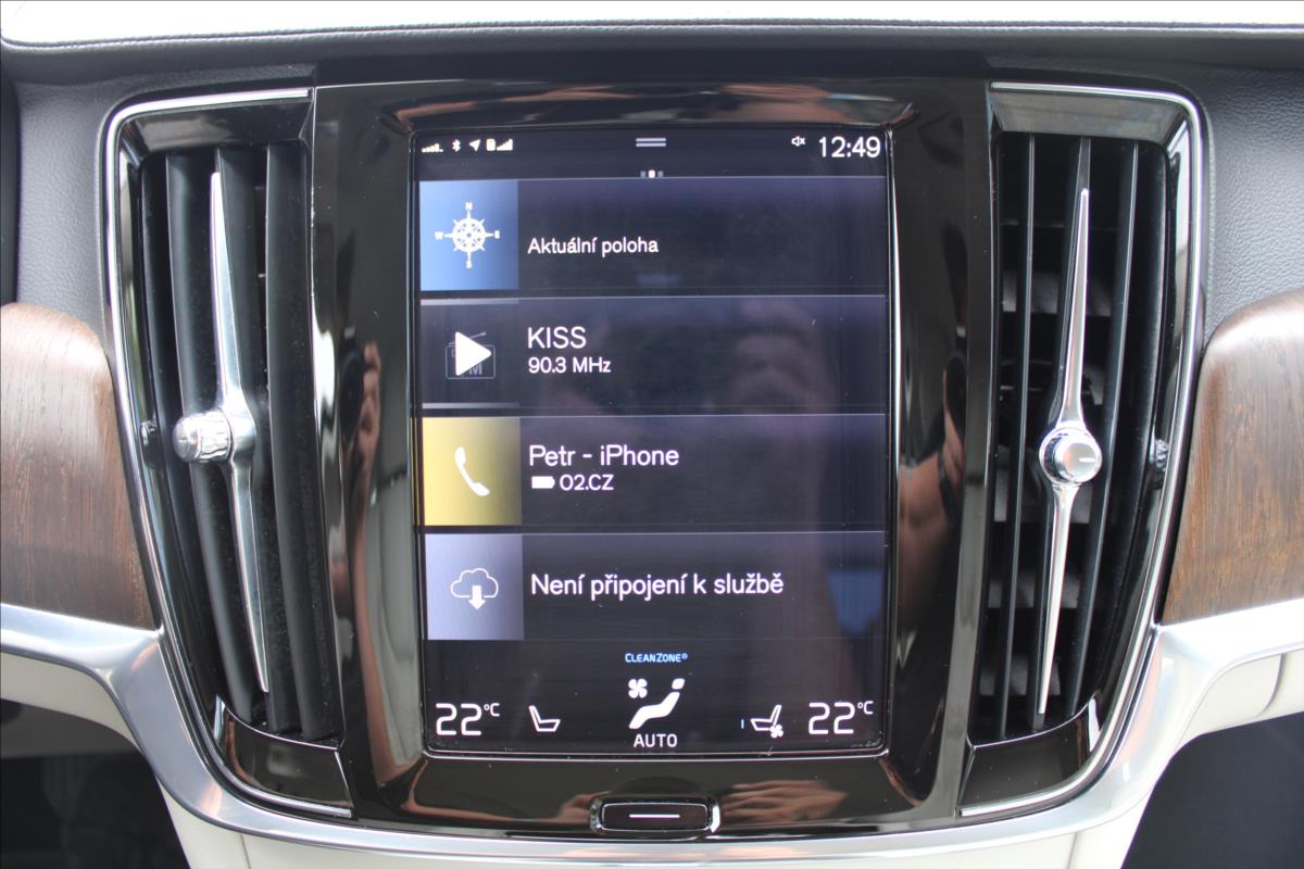 Volvo V90