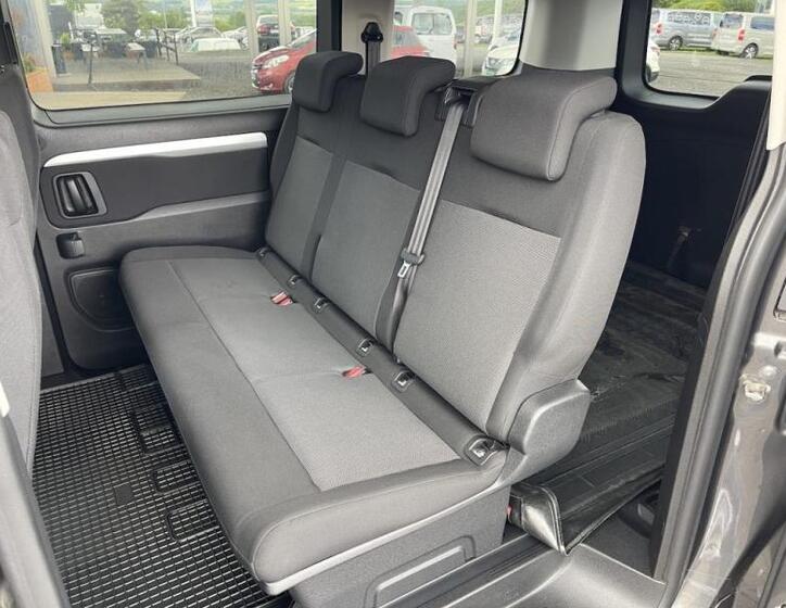 Toyota ProAce Verso 10