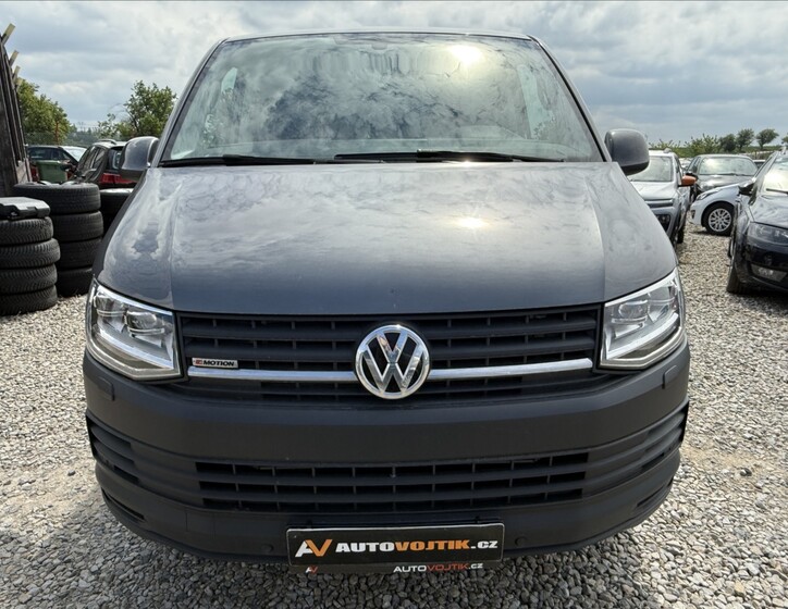 Volkswagen Transporter 1