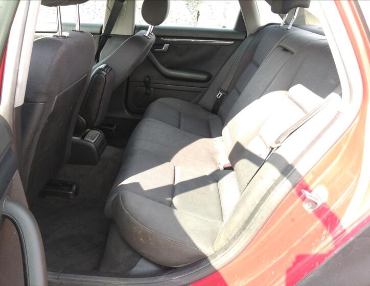 Audi A4 28