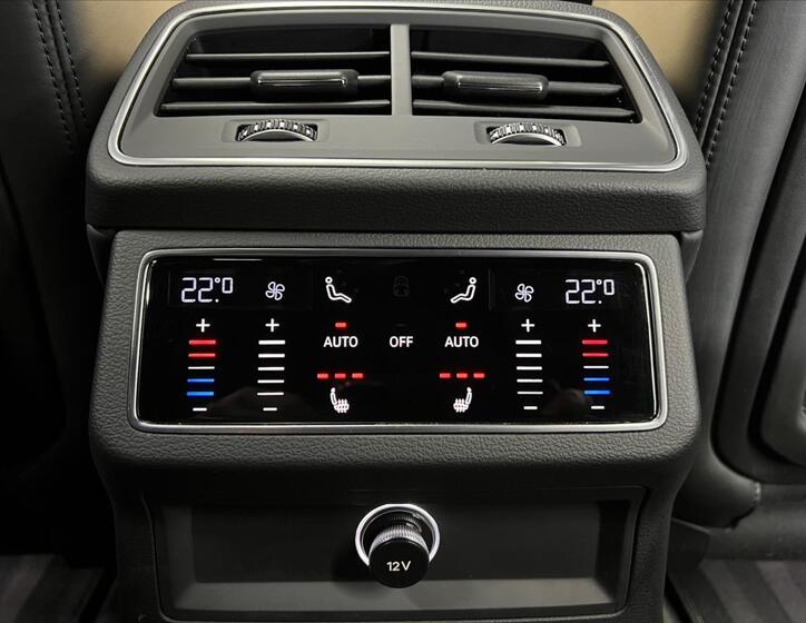 Audi S6 31