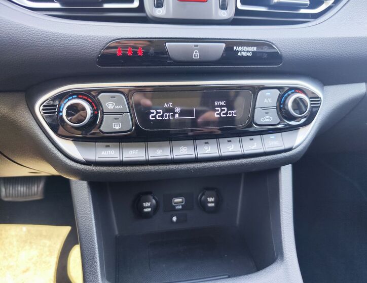 Hyundai i30 20