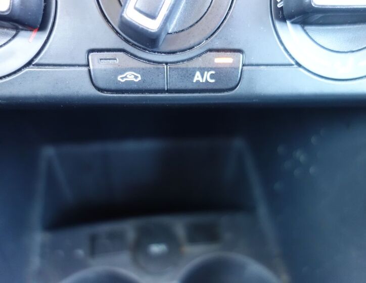 Volkswagen Polo 22