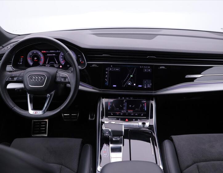 Audi Q7 29