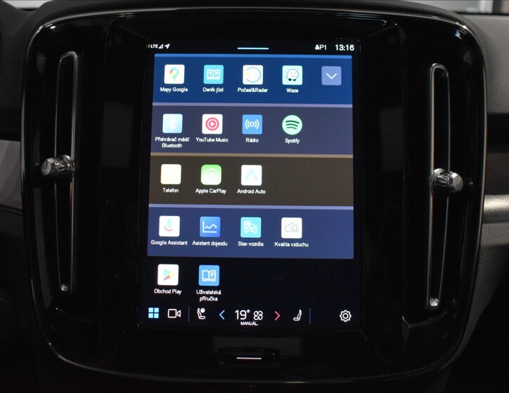 Volvo XC40 15