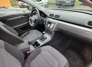Volkswagen Passat 1