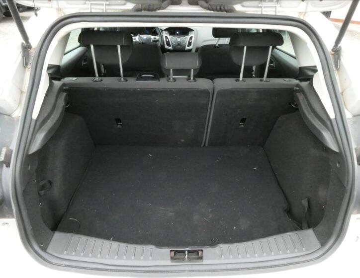 Ford Focus 23