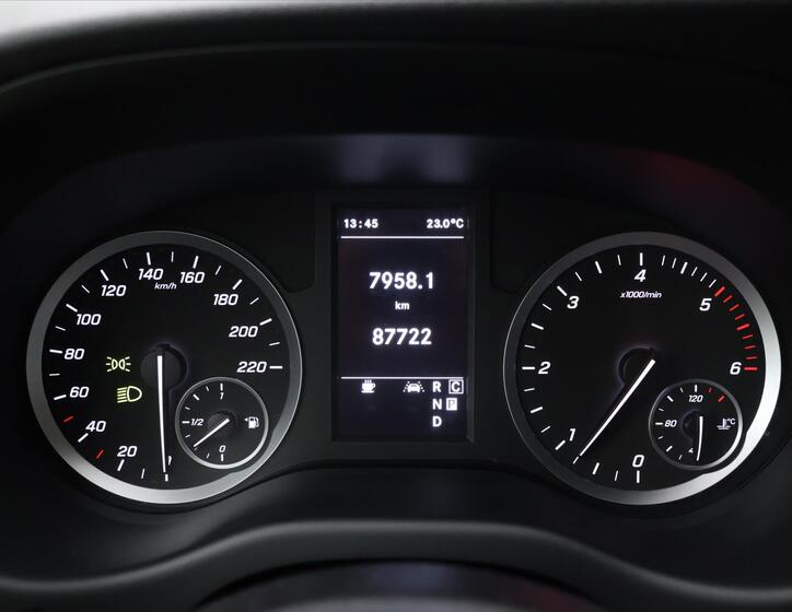 Mercedes-Benz Vito 22