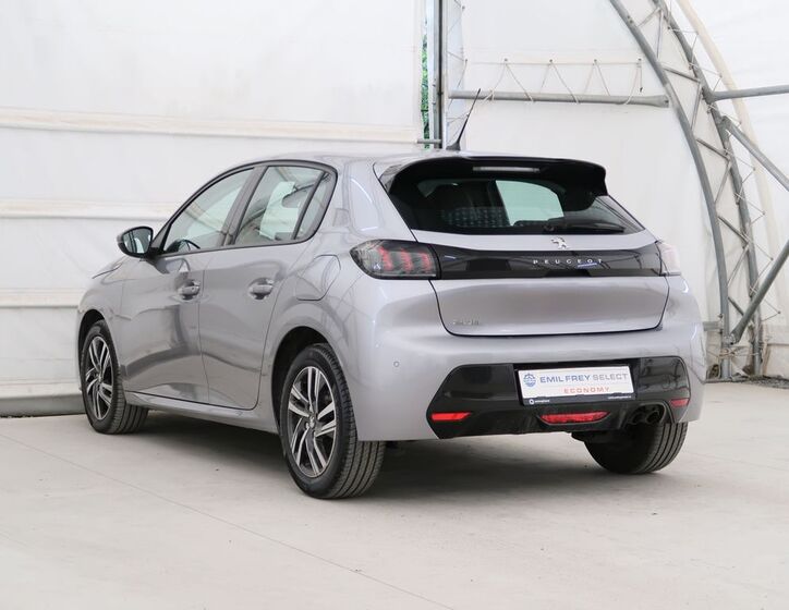 Peugeot 208 8