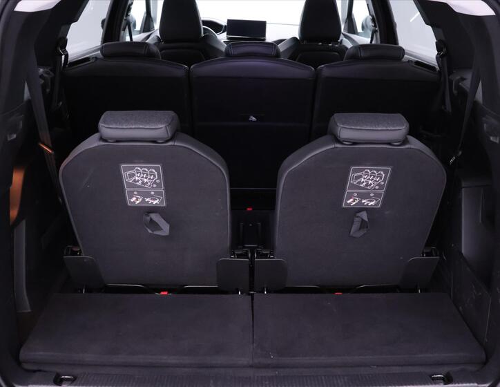 Peugeot 5008 10