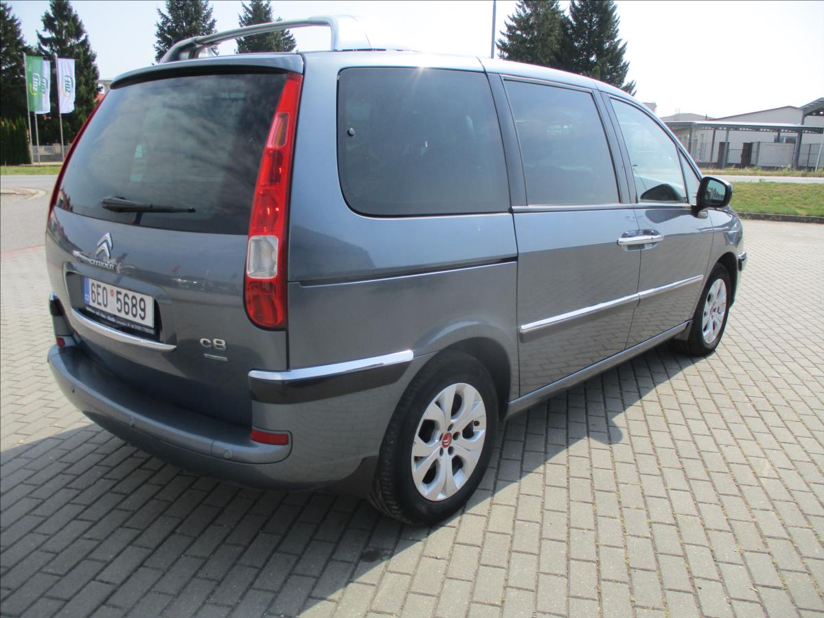 Citroën C8