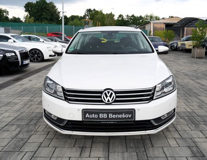 Volkswagen Passat 1