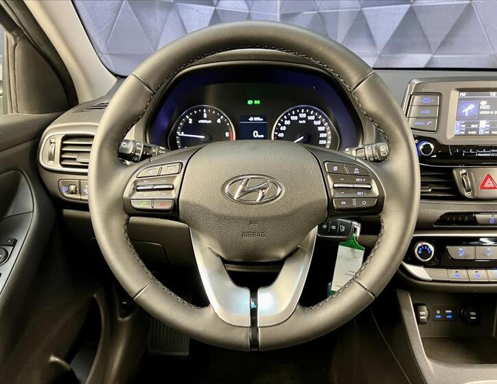 Hyundai i30 13