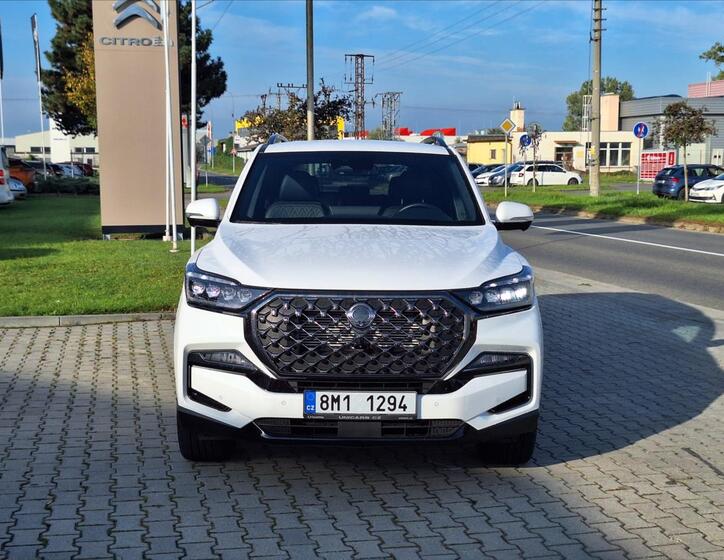 SsangYong Rexton 3