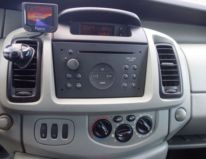 Opel Vivaro 32