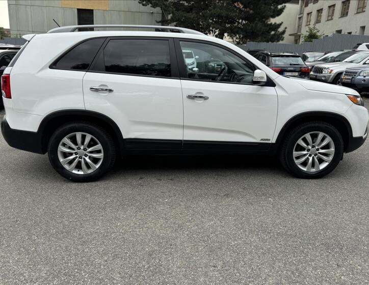 KIA Sorento 12