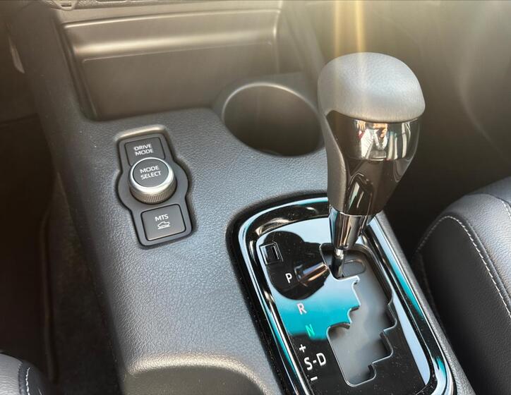 Toyota Hilux 9