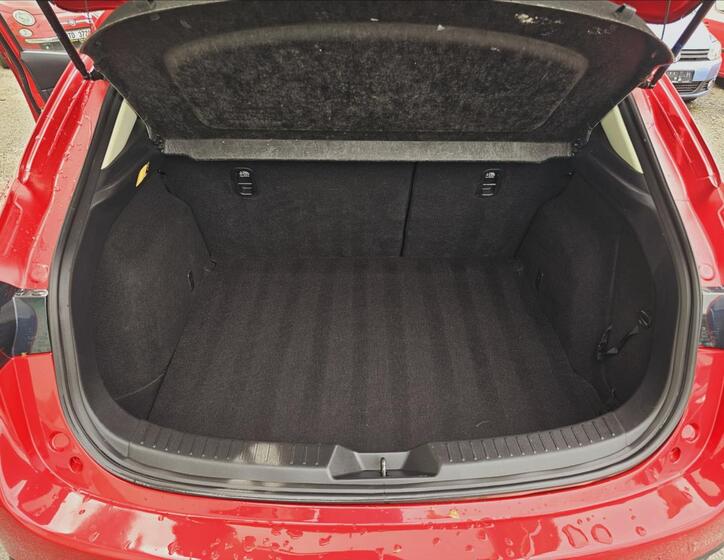 Mazda 3 31