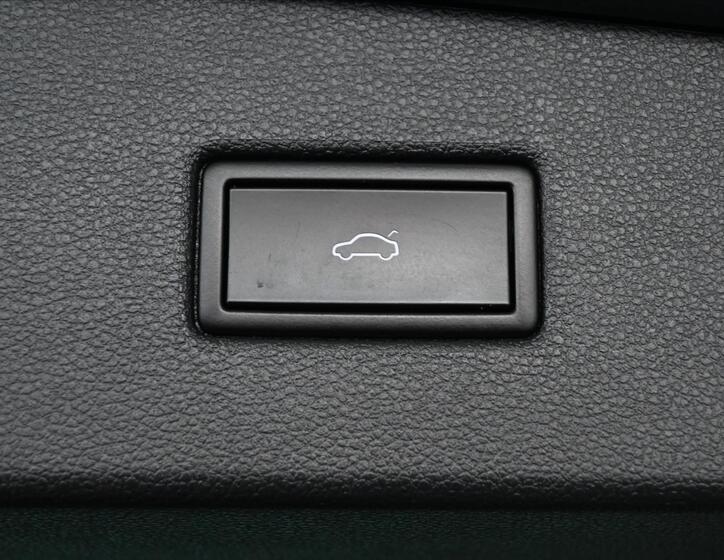 Volkswagen Tiguan 30