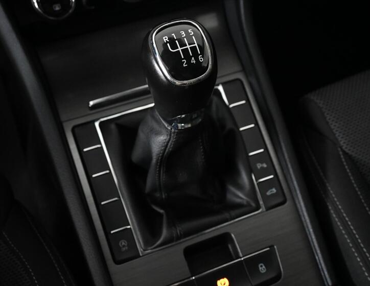 Škoda Superb 23