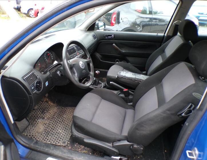 Volkswagen Golf 9